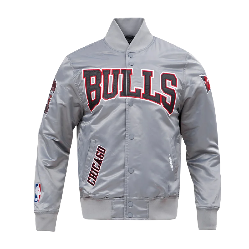 NBA CHICAGO BULLS CREST EMBLEM MEN'S SATIN JACKET (GRAY)