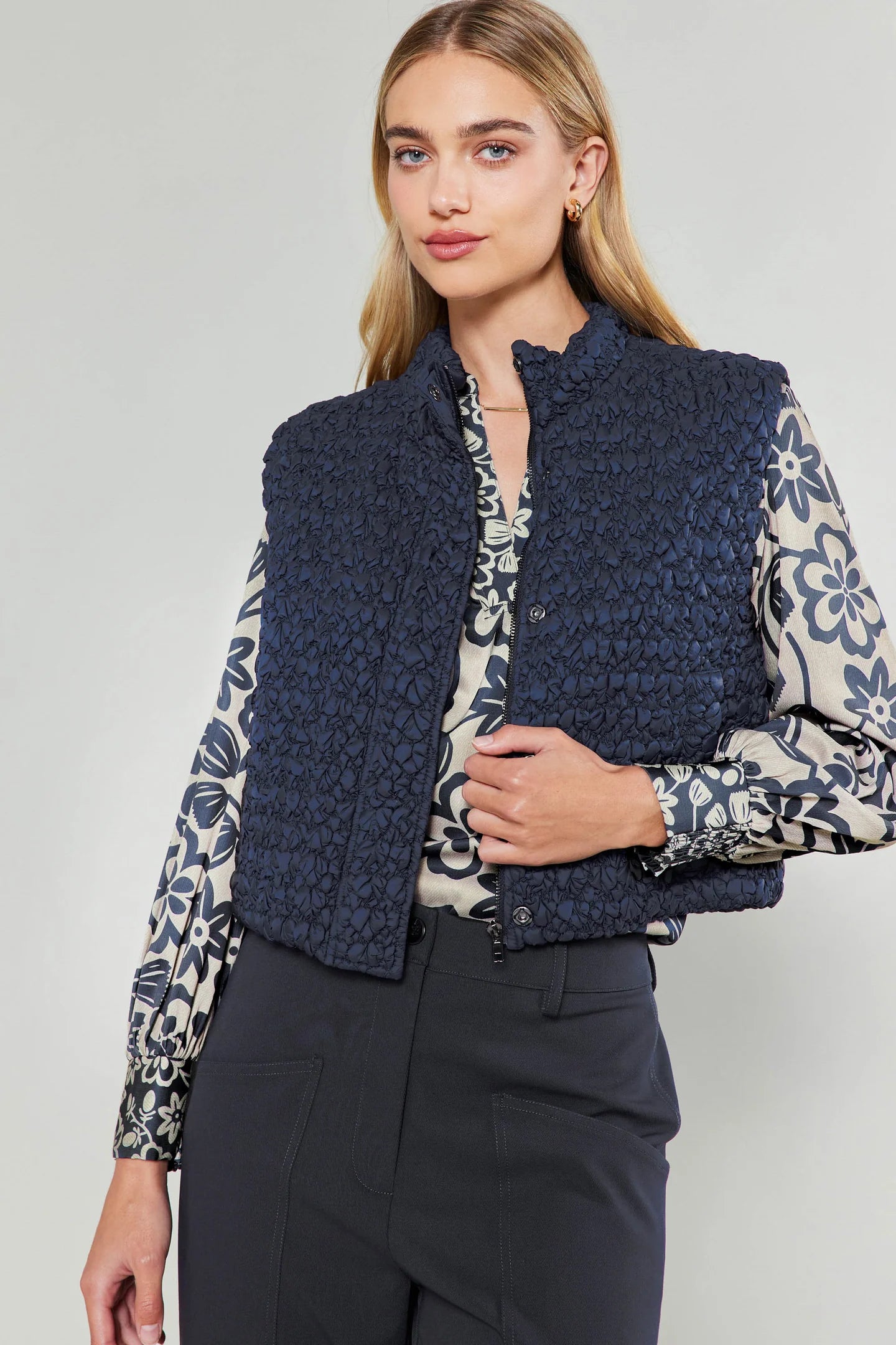 Quilted Cropped Vest- Navy