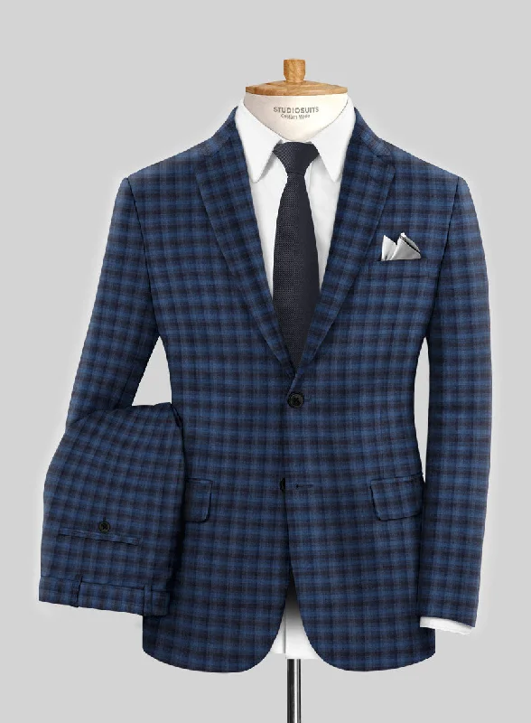 Reda Mid Blue Checks Wool Suit